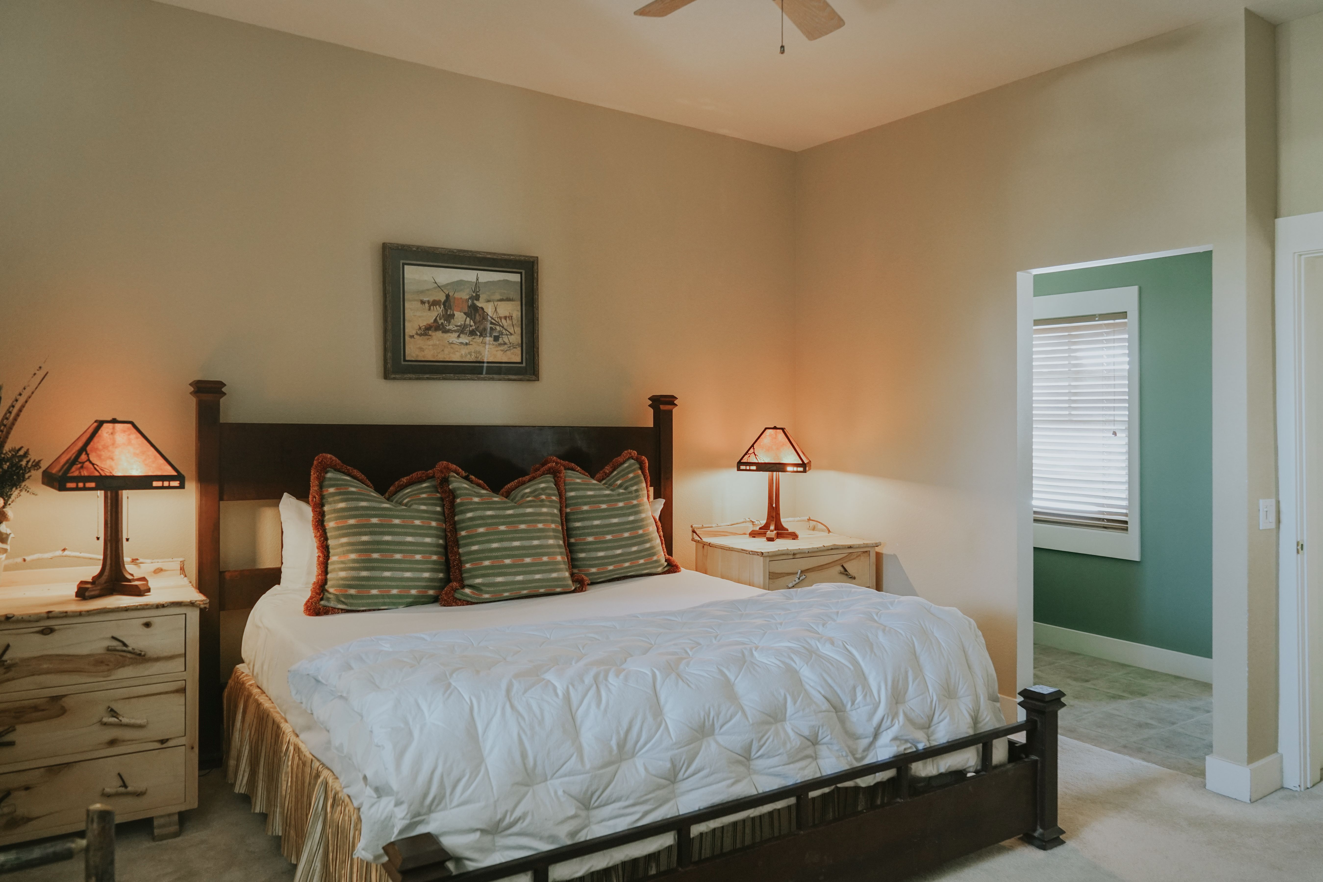Saddle Ridge vacation condo bedroom
