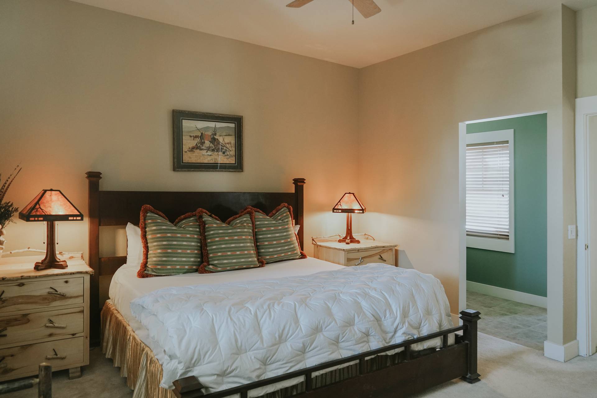 Saddle Ridge vacation condo bedroom