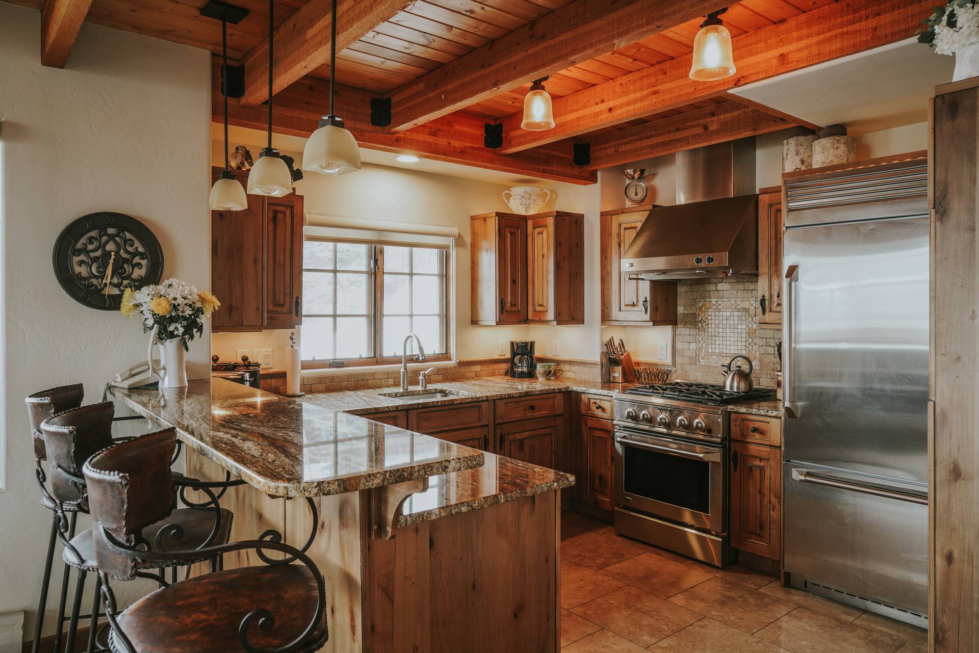 Alpine Meadows Chalet 8 vacation home kitchen