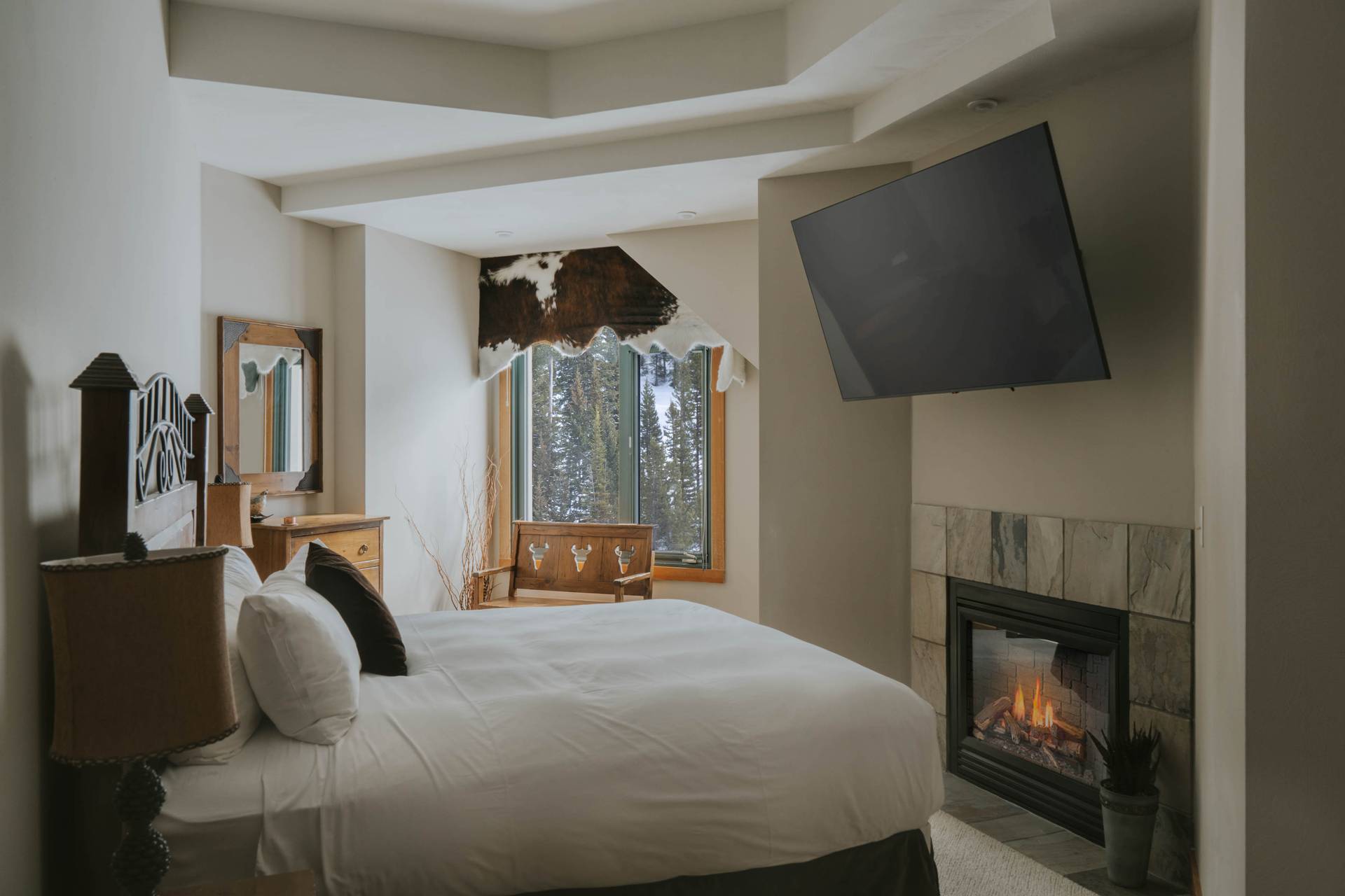 Summit Hotel Penthouse 1003 hotel room bedroom