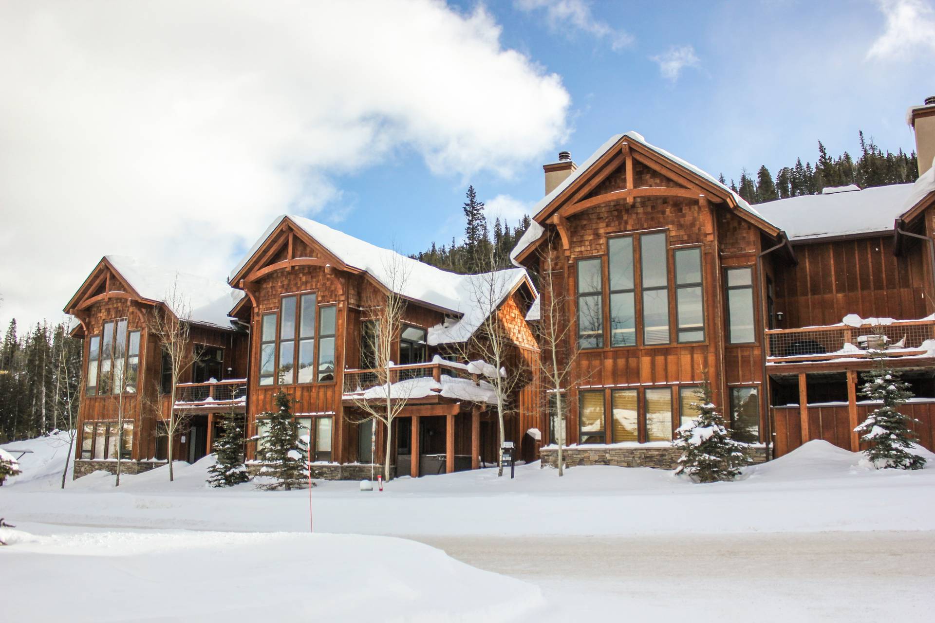 Black Eagle Lodges 13 vacation condo exterior