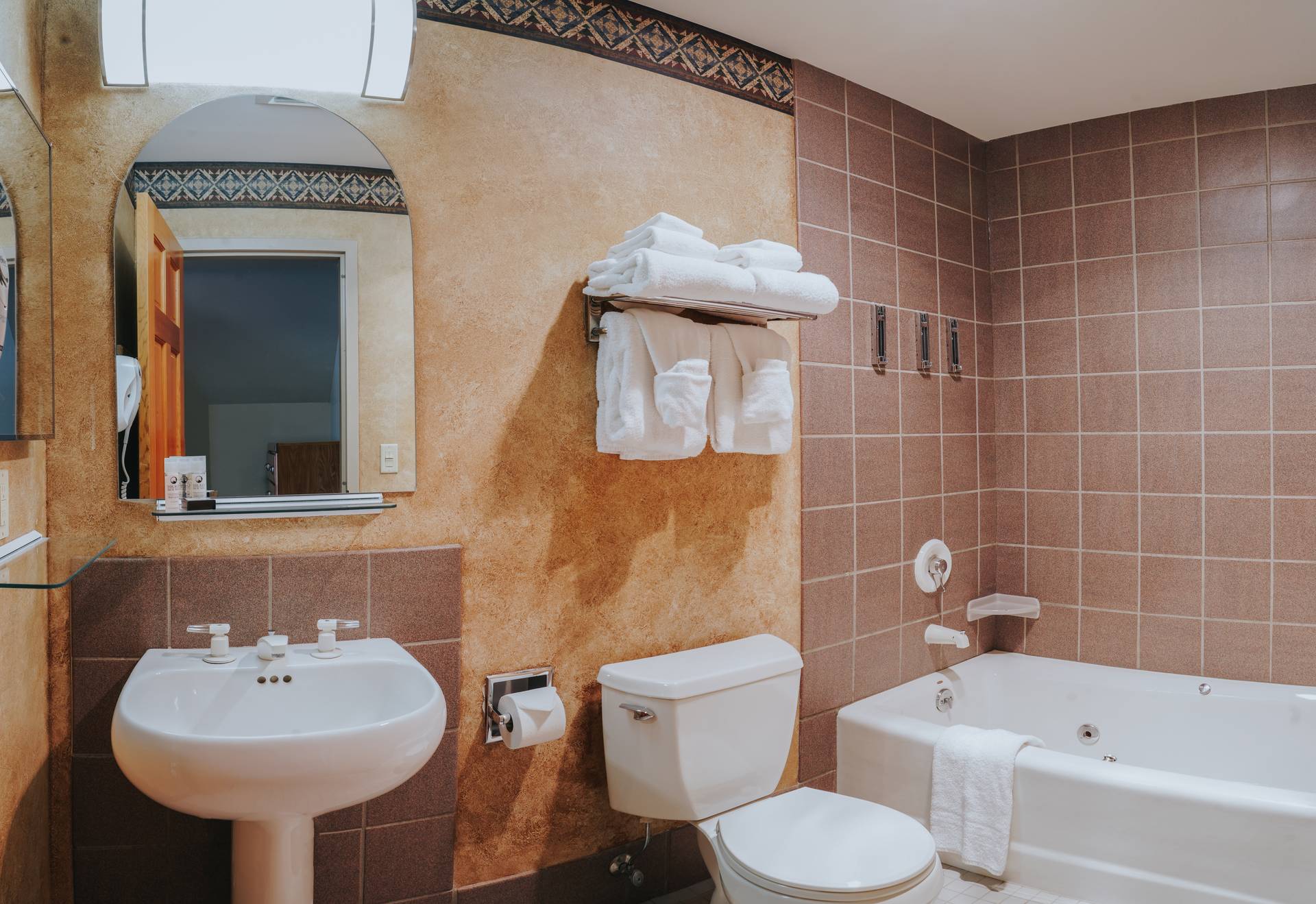 Shoshone Condominium Hotel room one bedroom plus loft bathroom