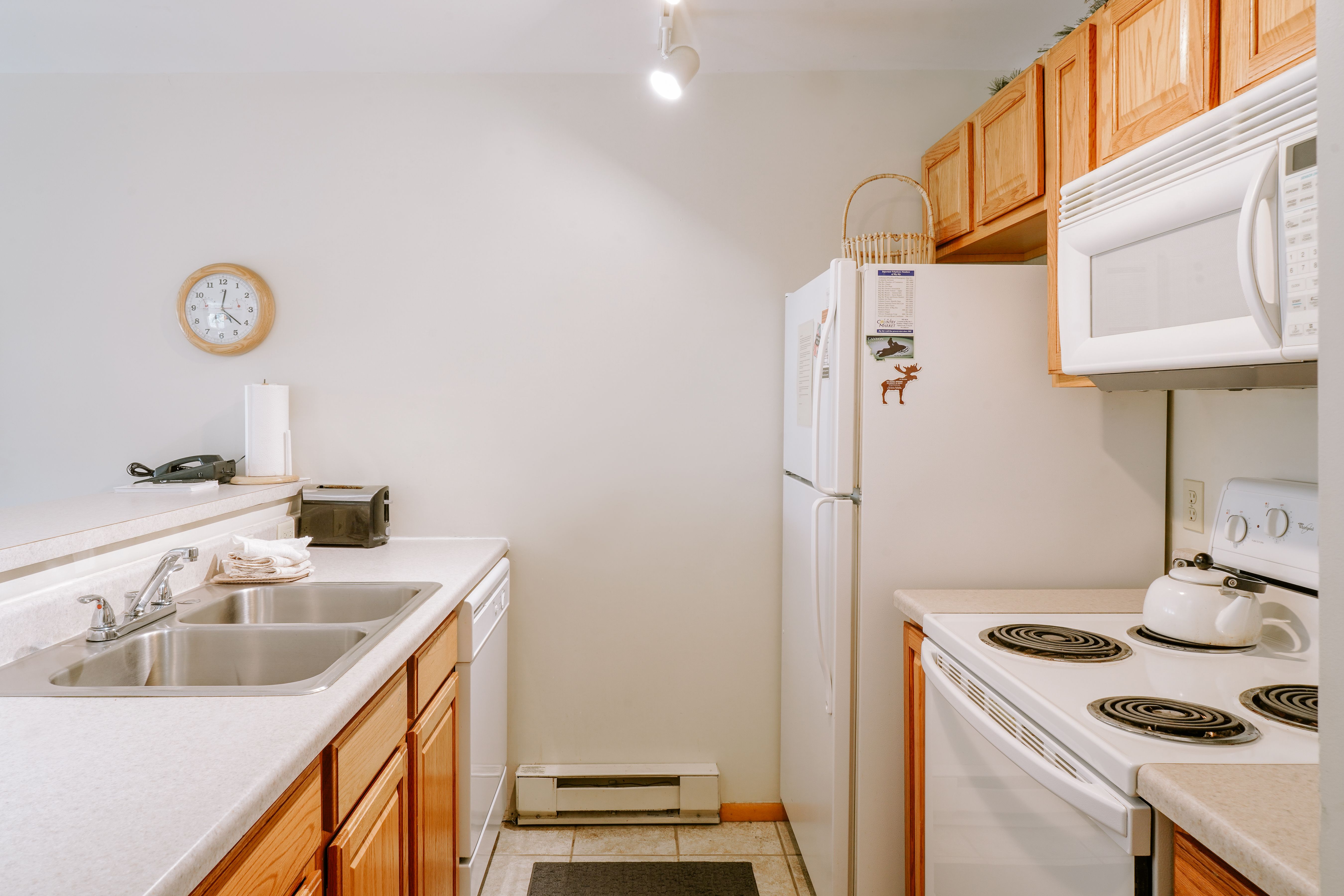 Stillwater Townhomes vacation condo kitchen