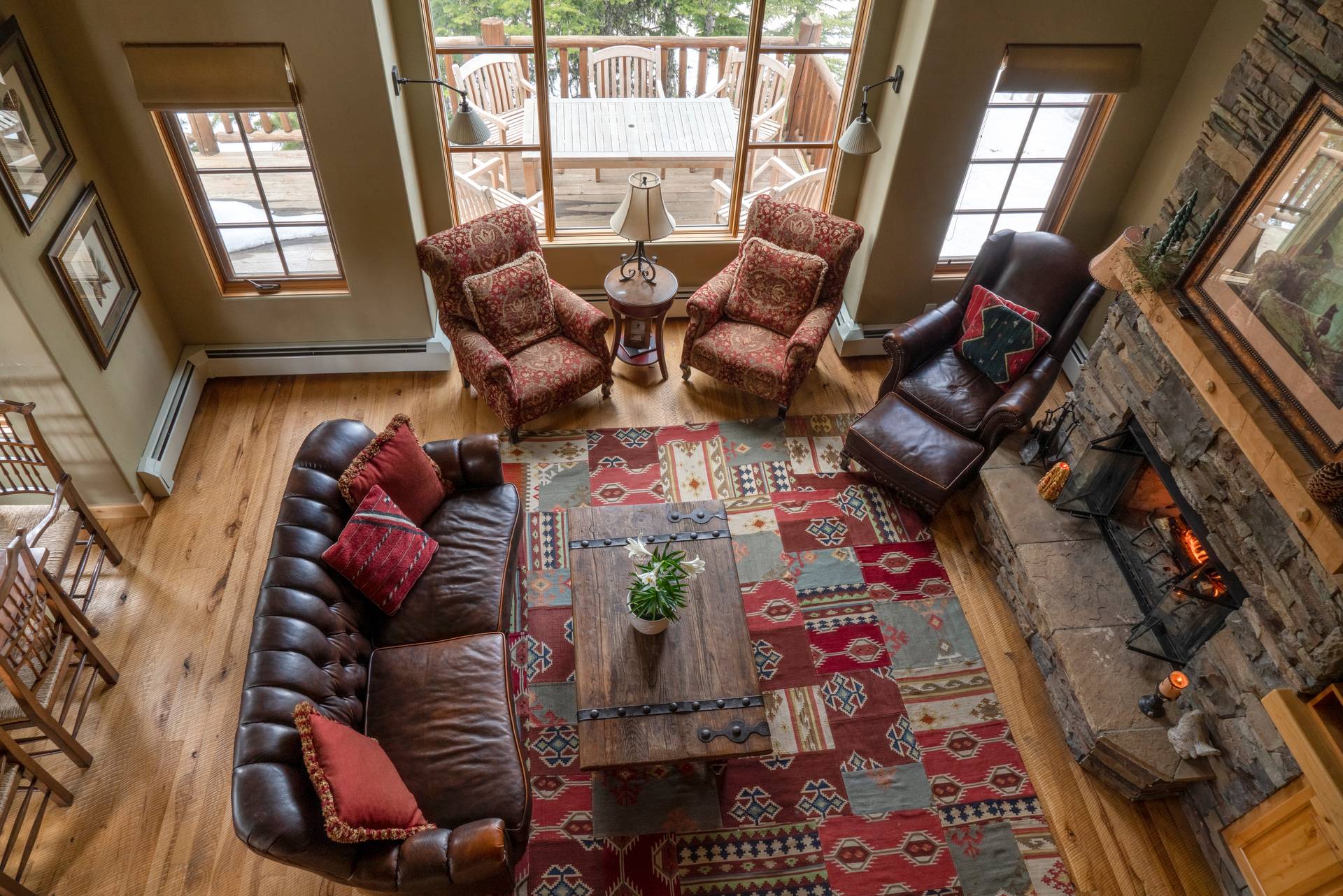 Moonlight Mountain vacation home living room