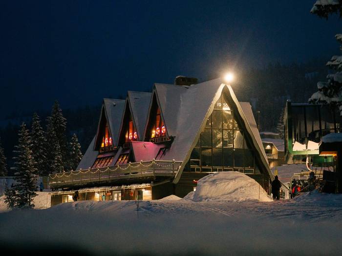 Outside of Molly Green's during the winter at Brighton Resort