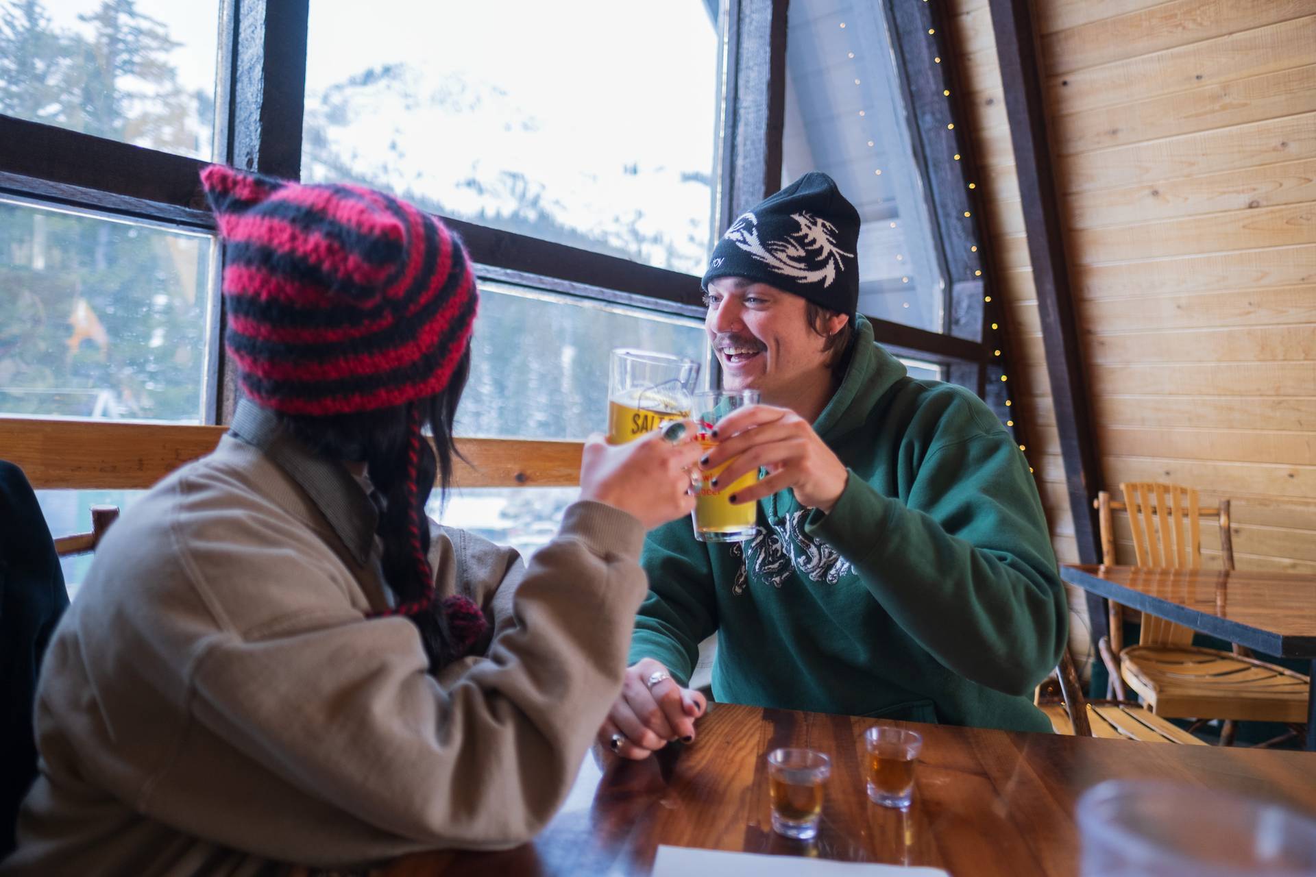 Couple drinking beer together