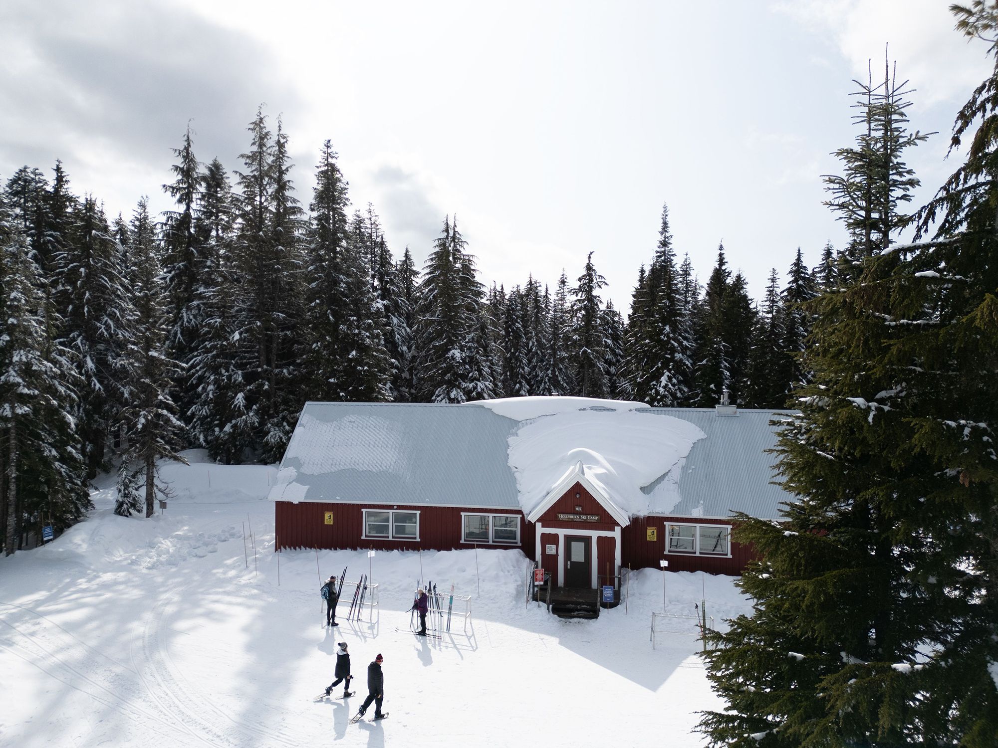 Aerial view of the Hollyburn Lodge.