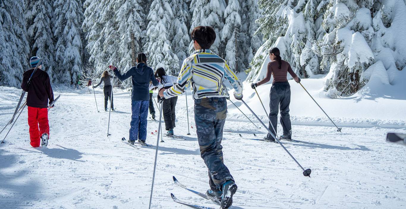 children cross country skiing