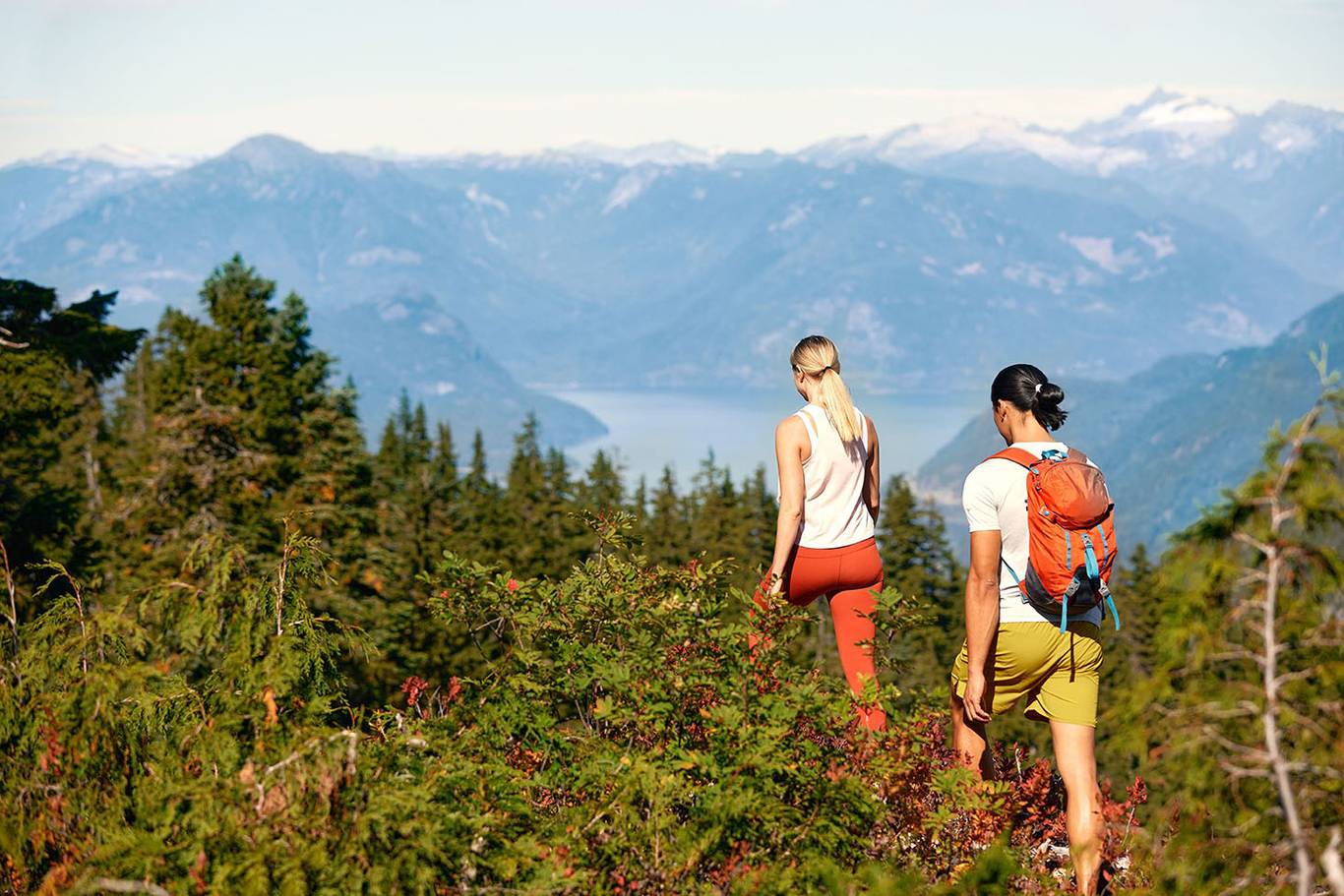 A couple hiking in Cypress Mountain.