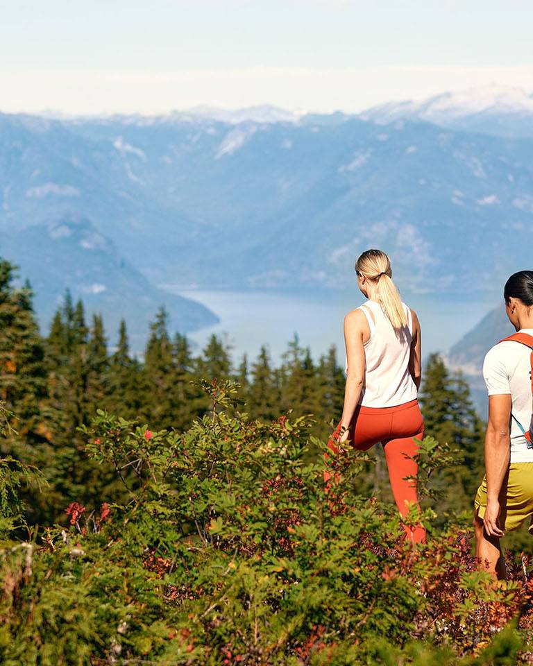 A couple hiking in Cypress Mountain.