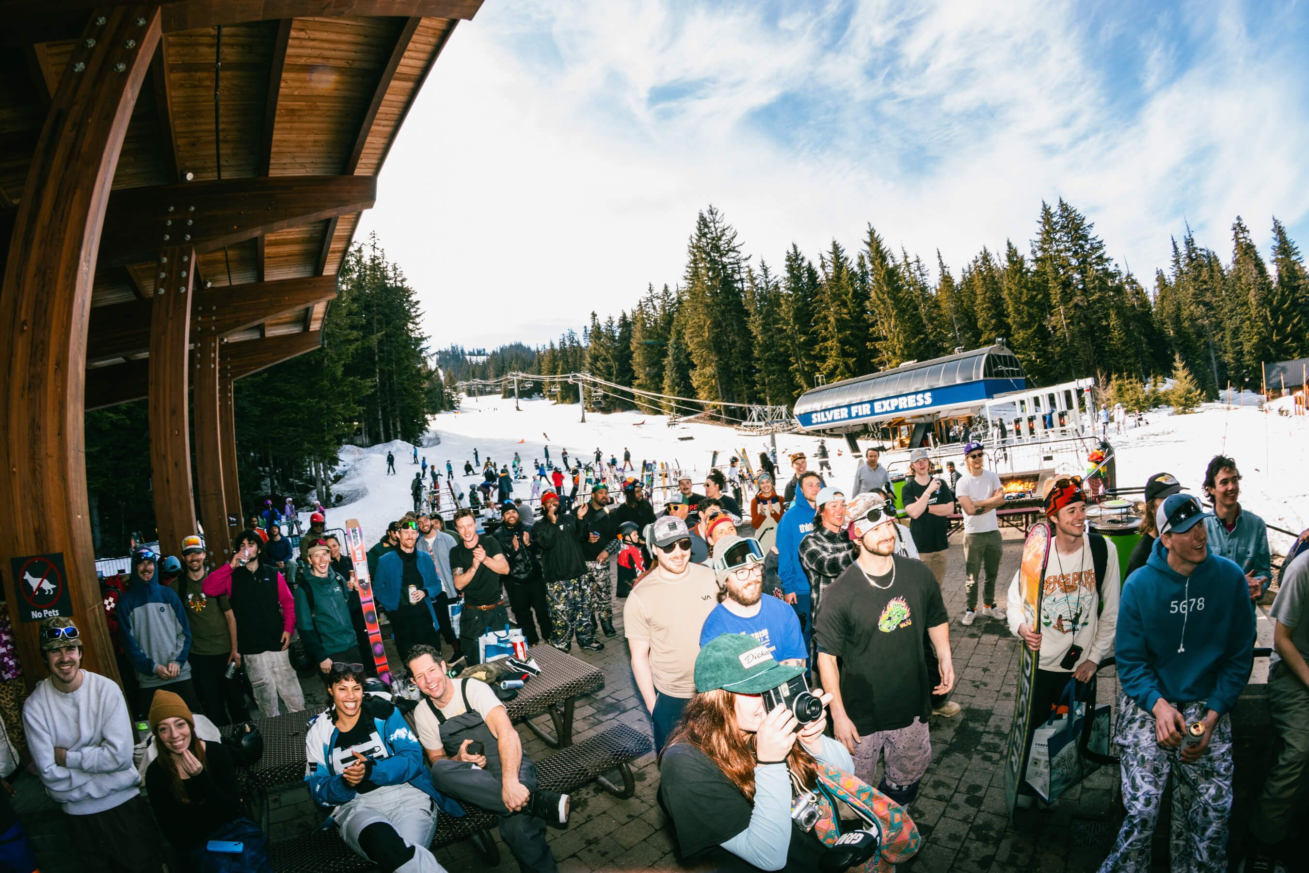 plants in the park awards crowd gathers at silver fir
