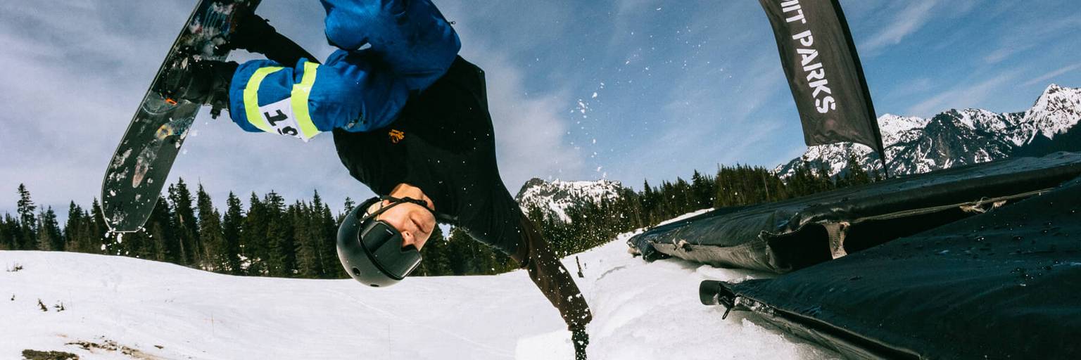 handplant in quarter pipe Summit Parks