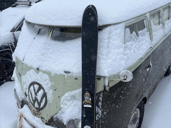 season eqpt skis