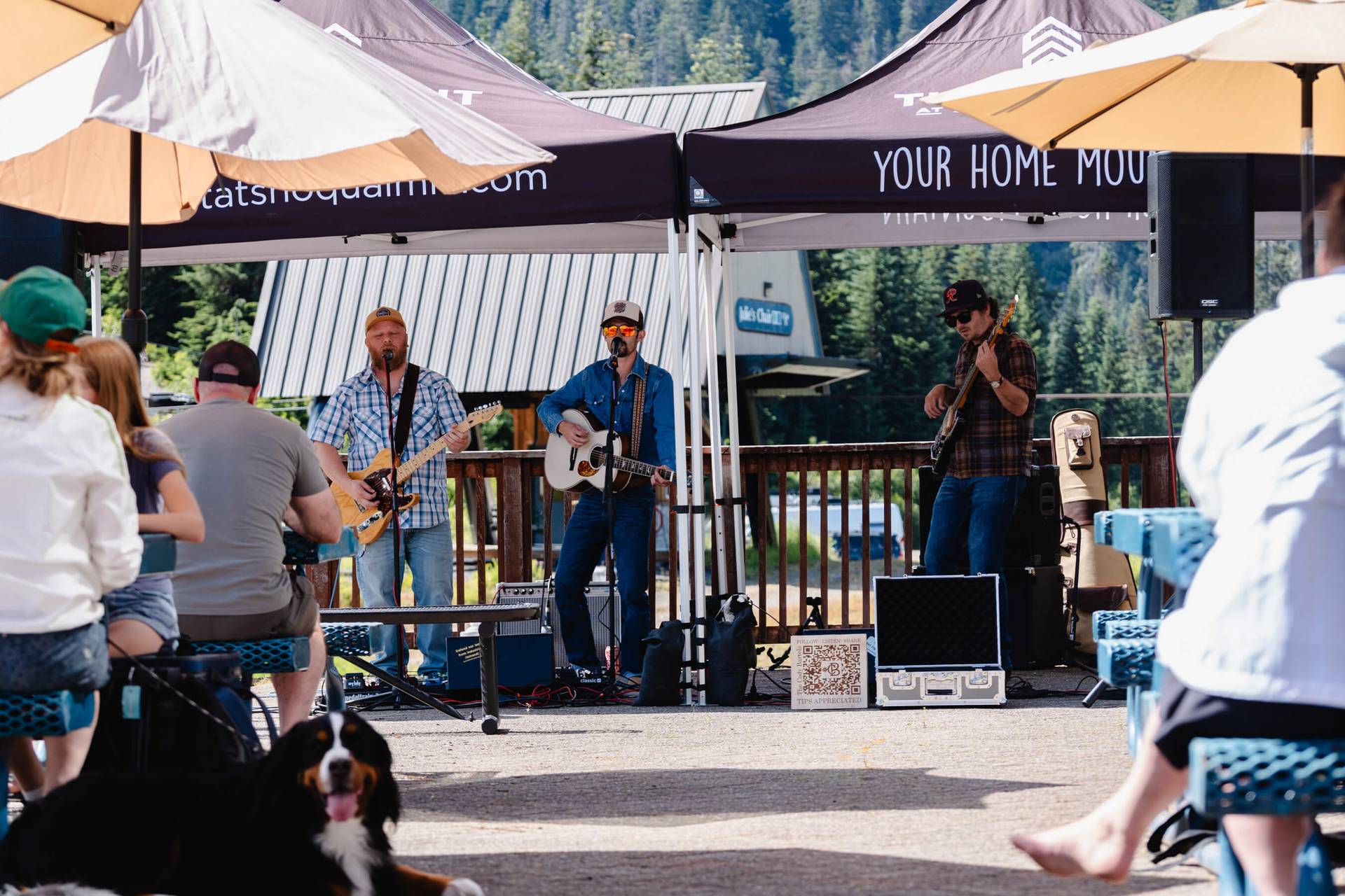 summit west live music plaza sunny day summer