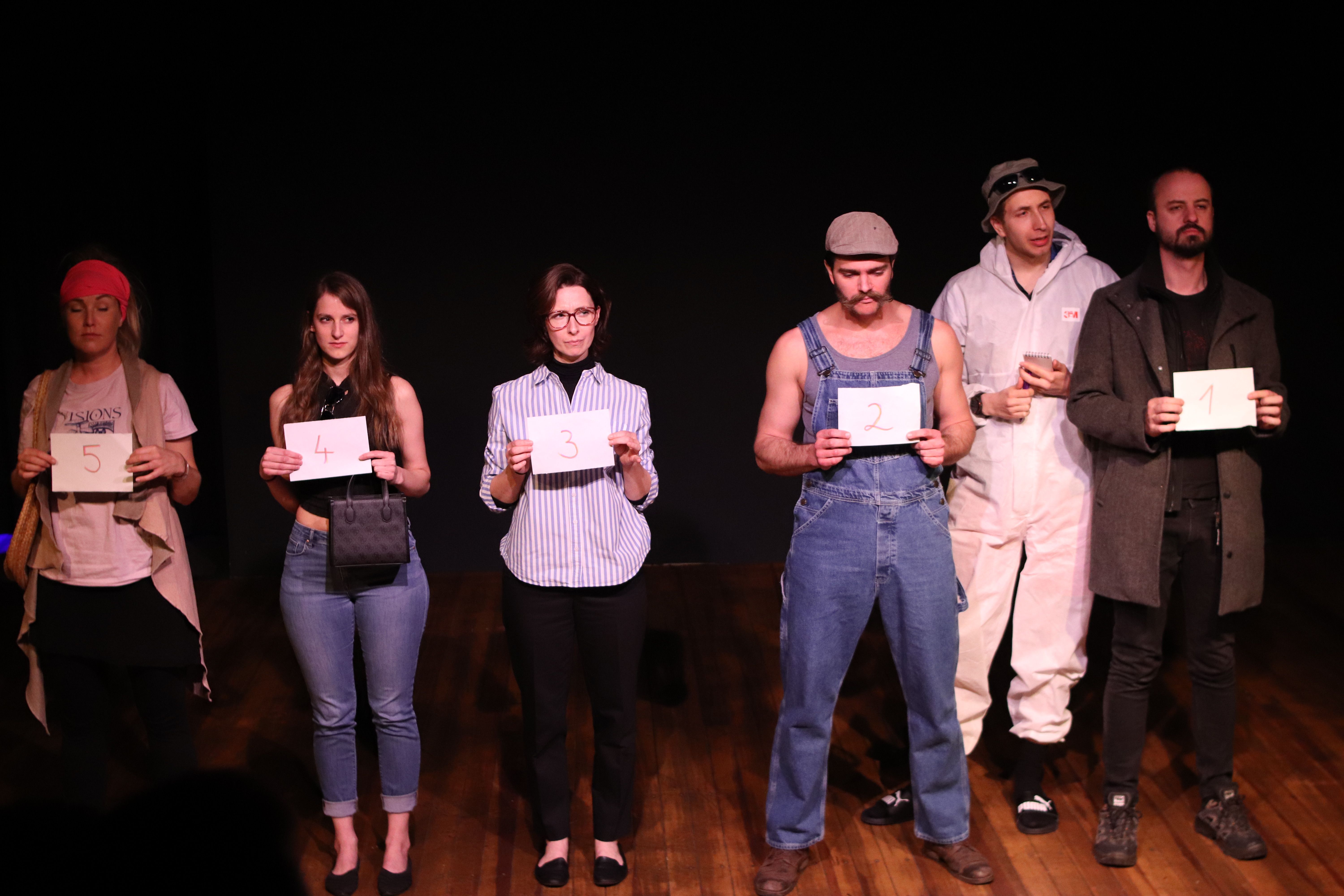 Live-Performance “Improv Murder Mystery” mit Schauspielstudierenden der Carinthian Music Academy.
