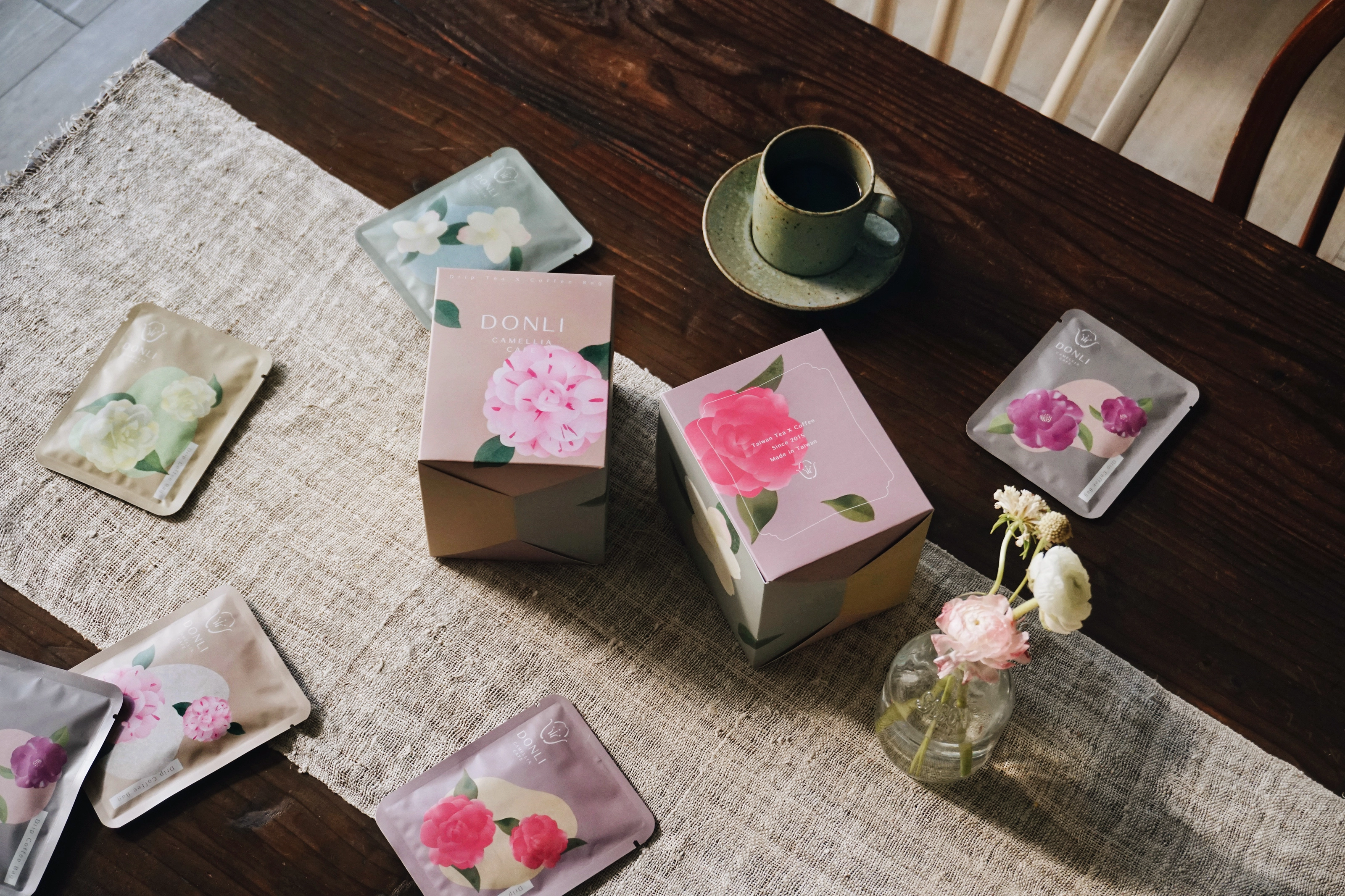 東麗茶花咖啡Donli Camellia Cafe－視覺識別＆包裝設計
