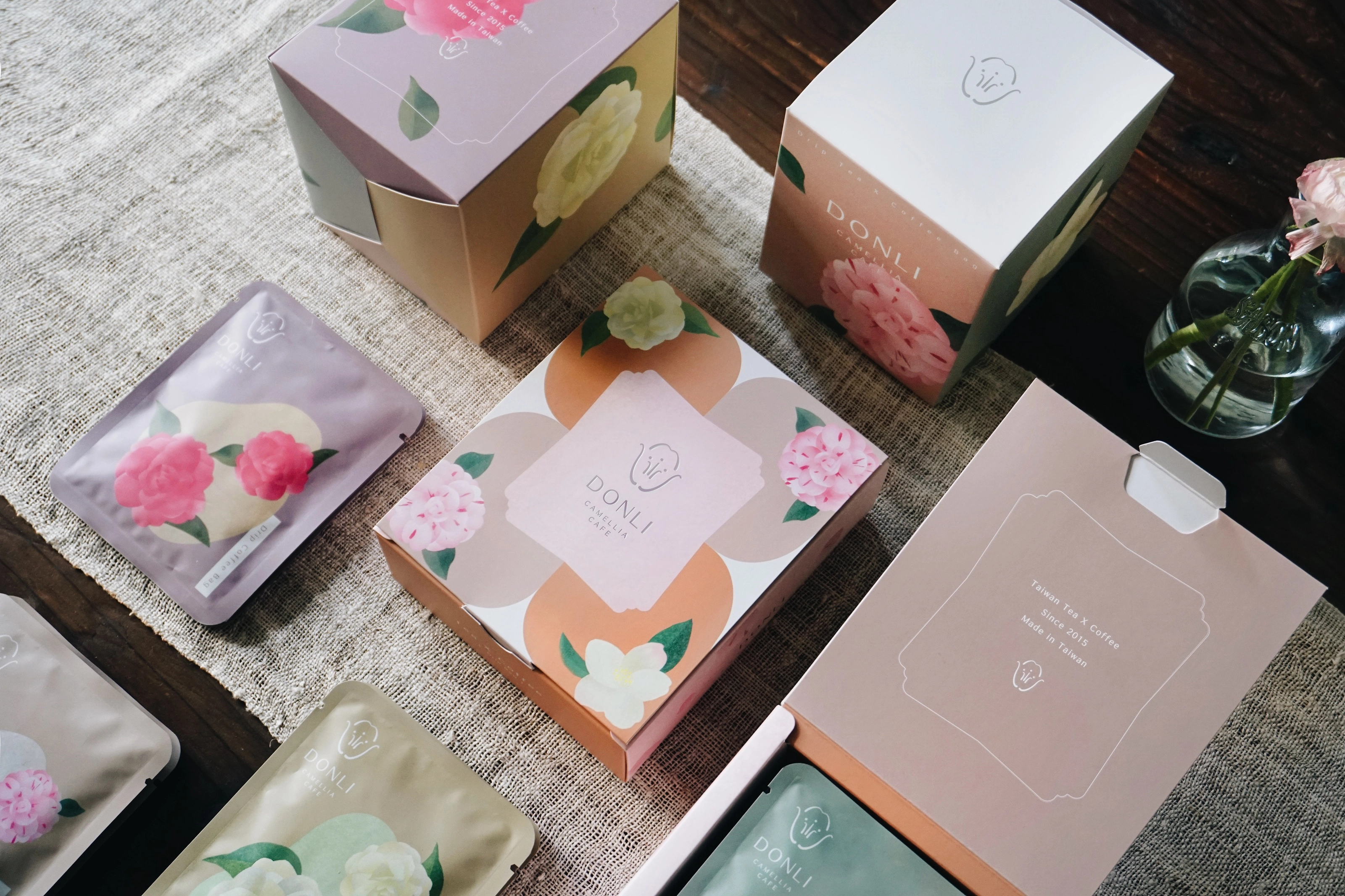 東麗茶花咖啡Donli Camellia Cafe－視覺識別＆包裝設計