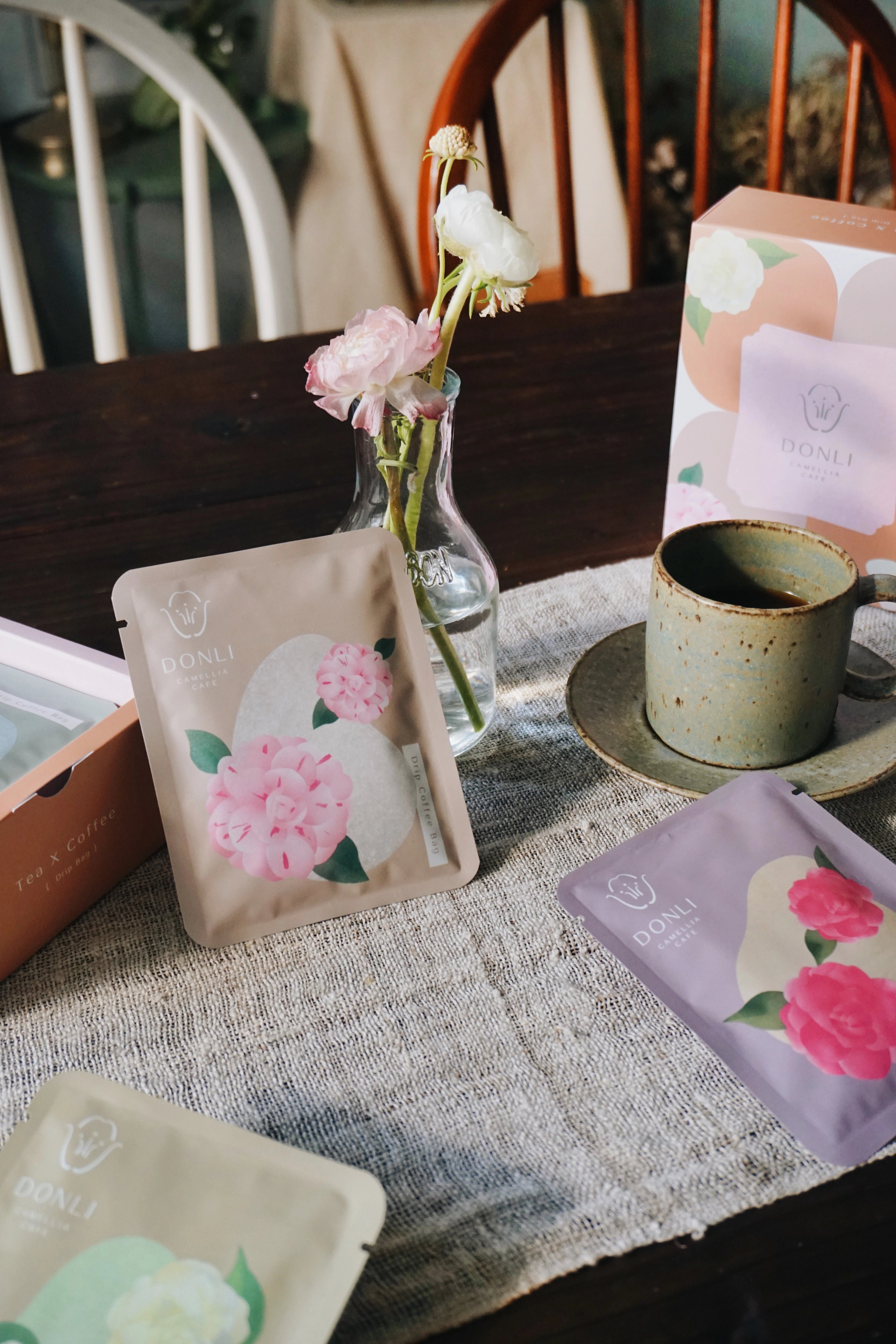 東麗茶花咖啡Donli Camellia Cafe－視覺識別＆包裝設計