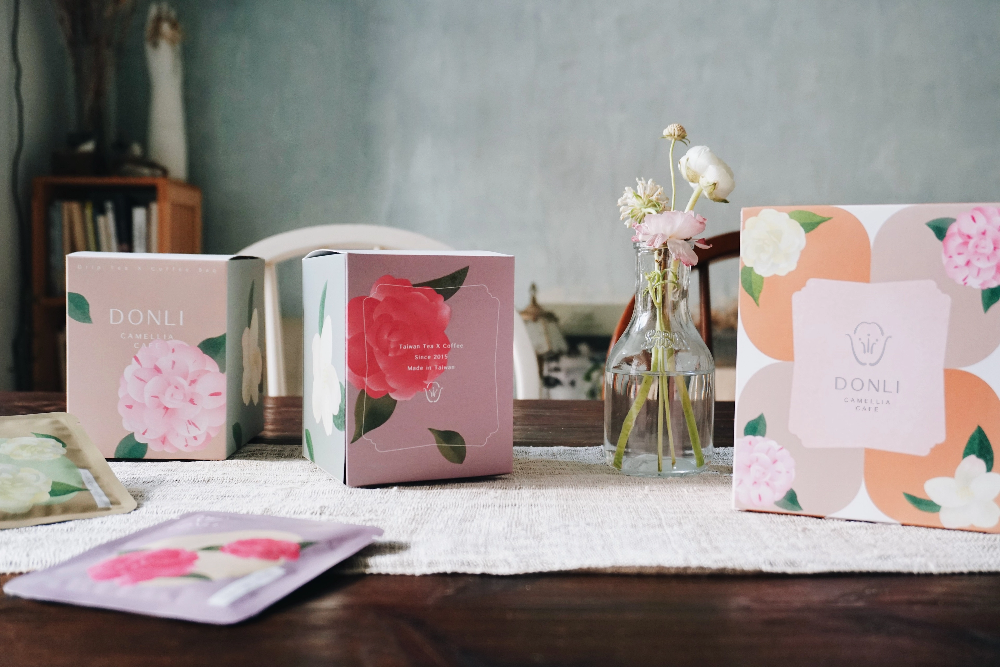 東麗茶花咖啡Donli Camellia Cafe－視覺識別＆包裝設計