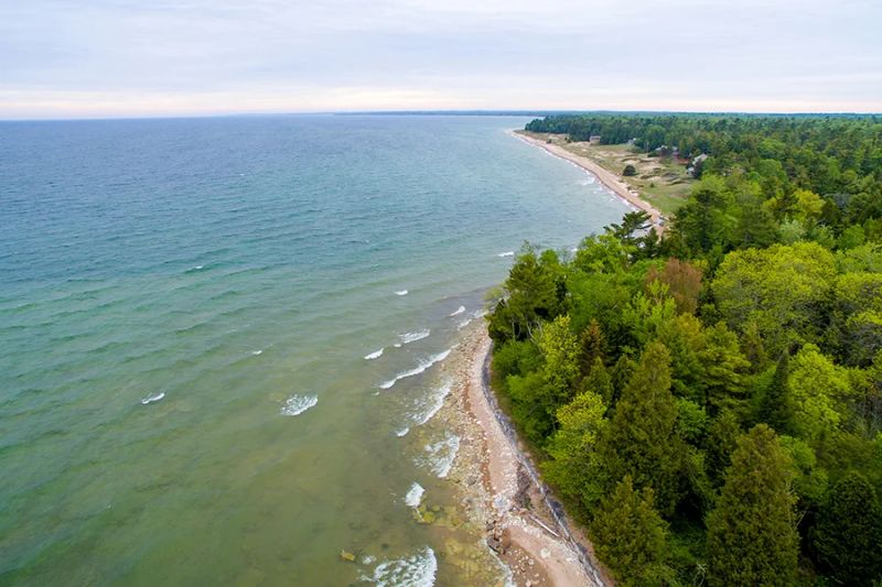 Glidden Lodge Beach Resort — photo 2