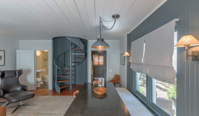 Holiday House