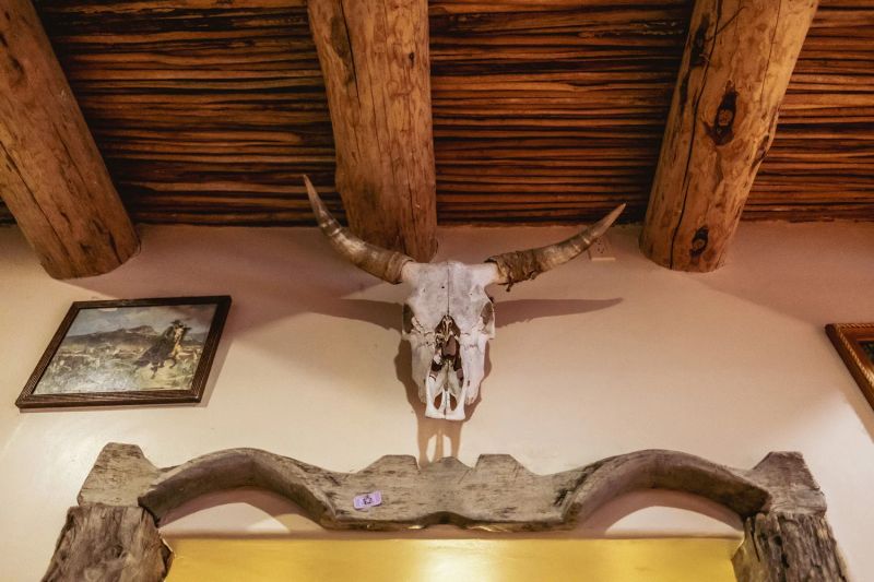 he Dog House — photo 8