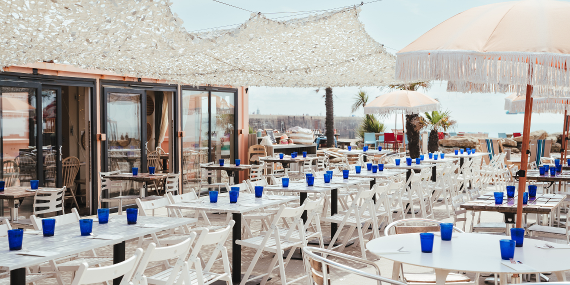 Beachside Dining