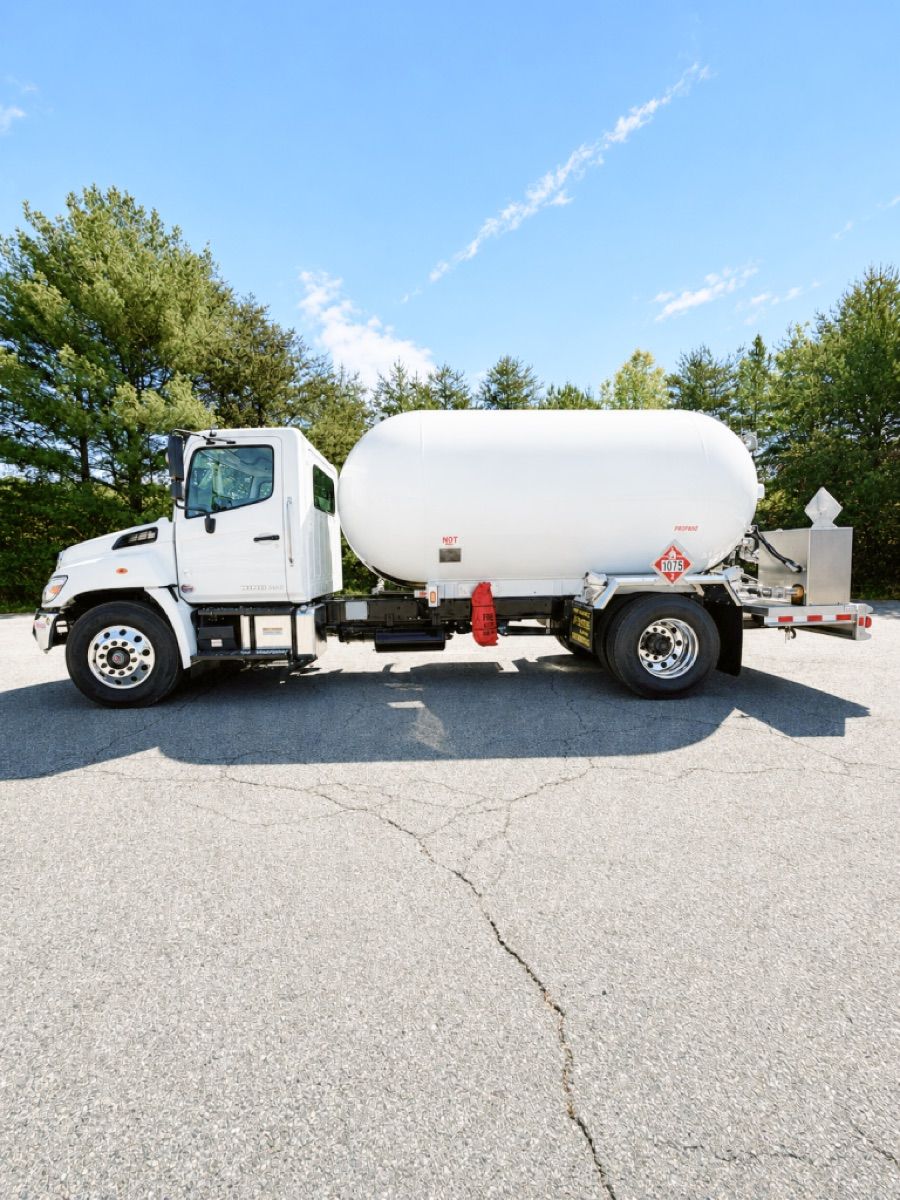 Amthor propane bobtail truck
