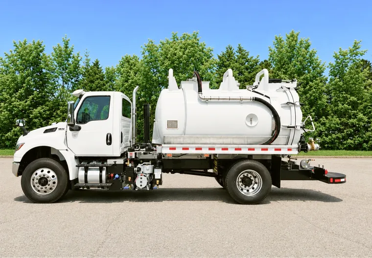 Amthor ASME code vacuum tanker truck
