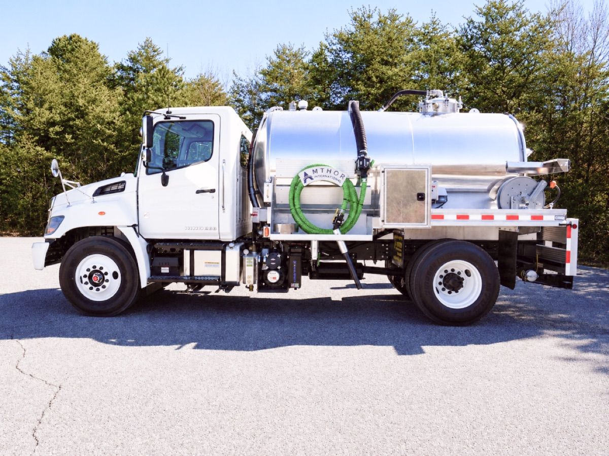 Amthor Matador portable toilet tanker truck