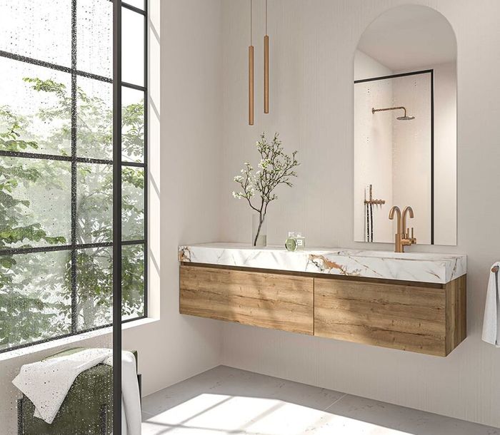 Persoonlijk advies over een badkamerontwerp in de showroom