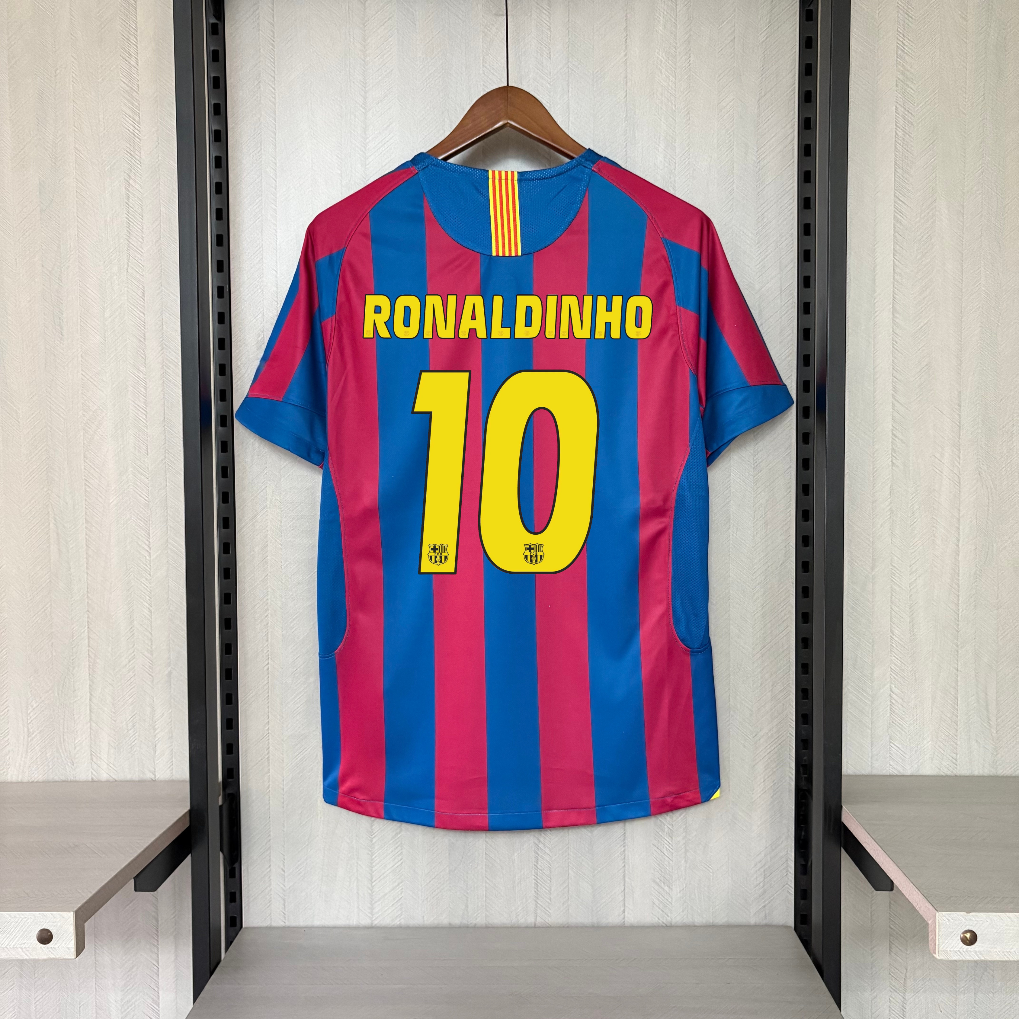Barcelona Local Retro 2005/06 - Versión Fan 5
