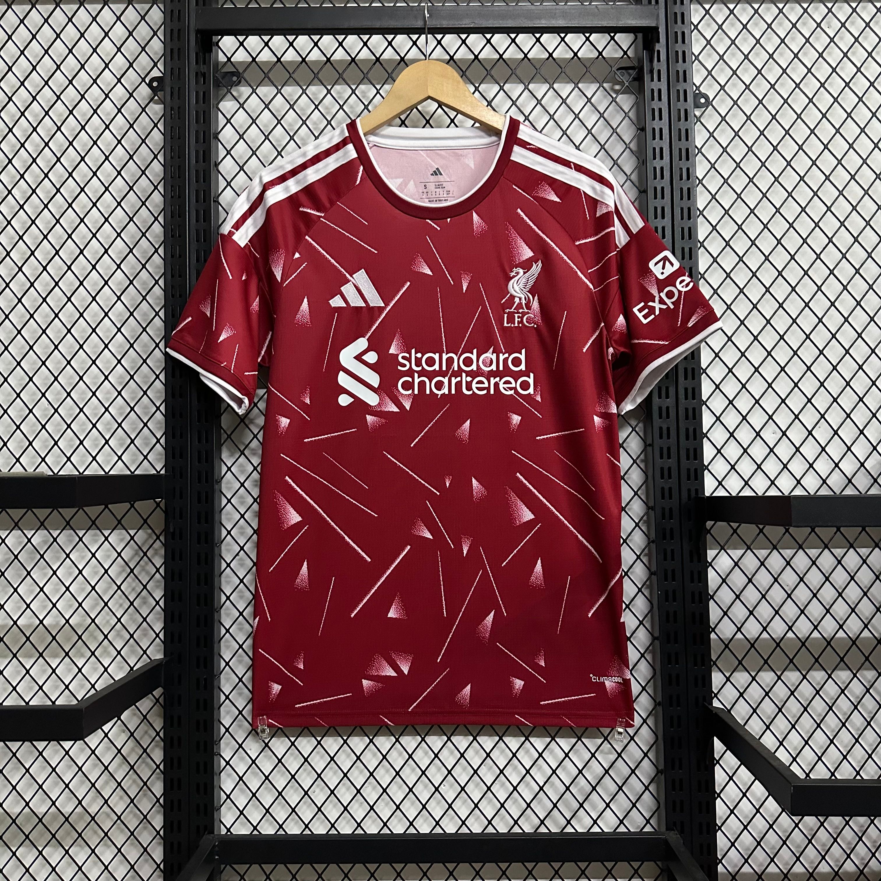 Liverpool Local 26/27 - Versión Fan 2