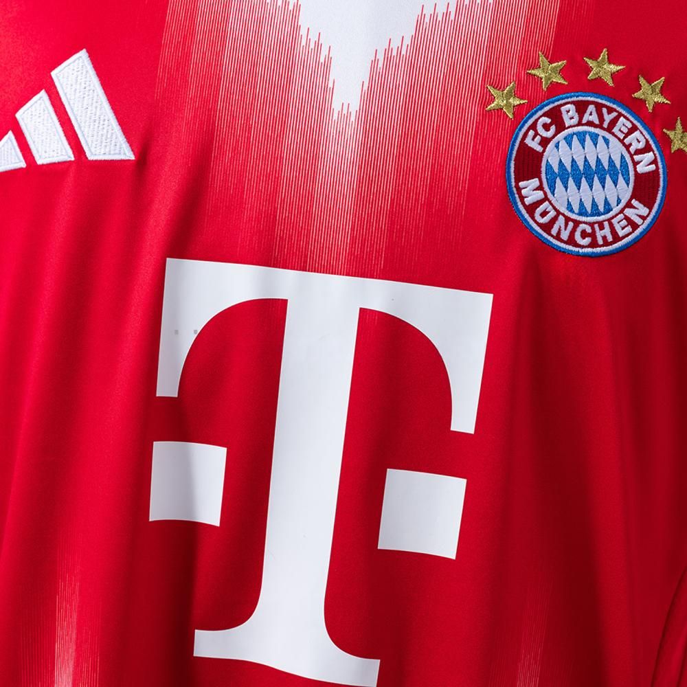 Bayern Múnich Local 25/26 - Versión Fan 4