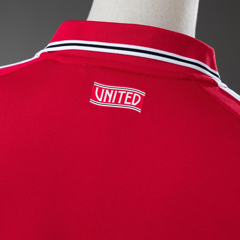 Manchester United Local 26/27 - Versión Fan 9