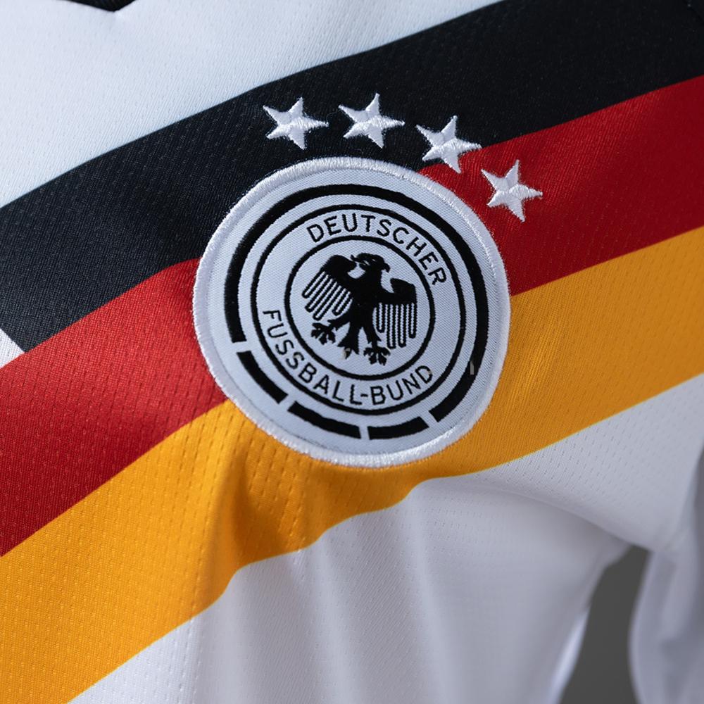 Alemania Local 26/27 - Versión Fan 4