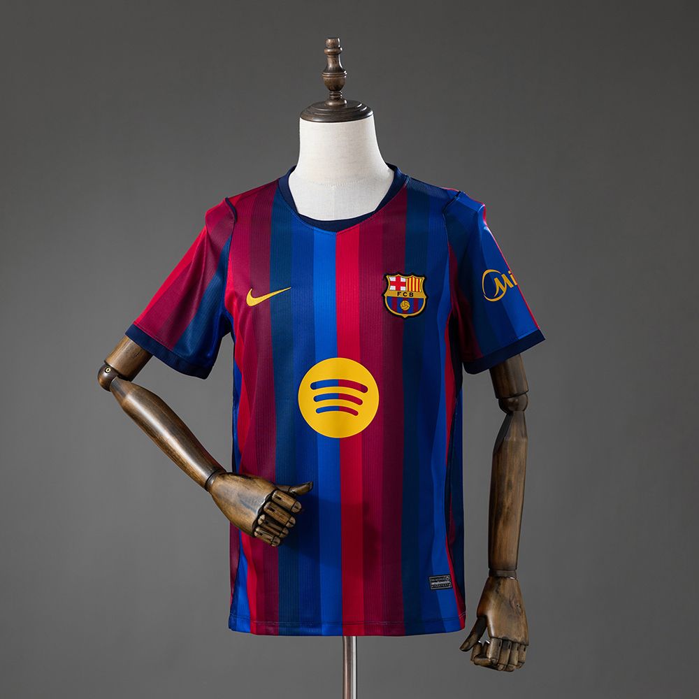 Barcelona Local 26/27 - Versión Fan