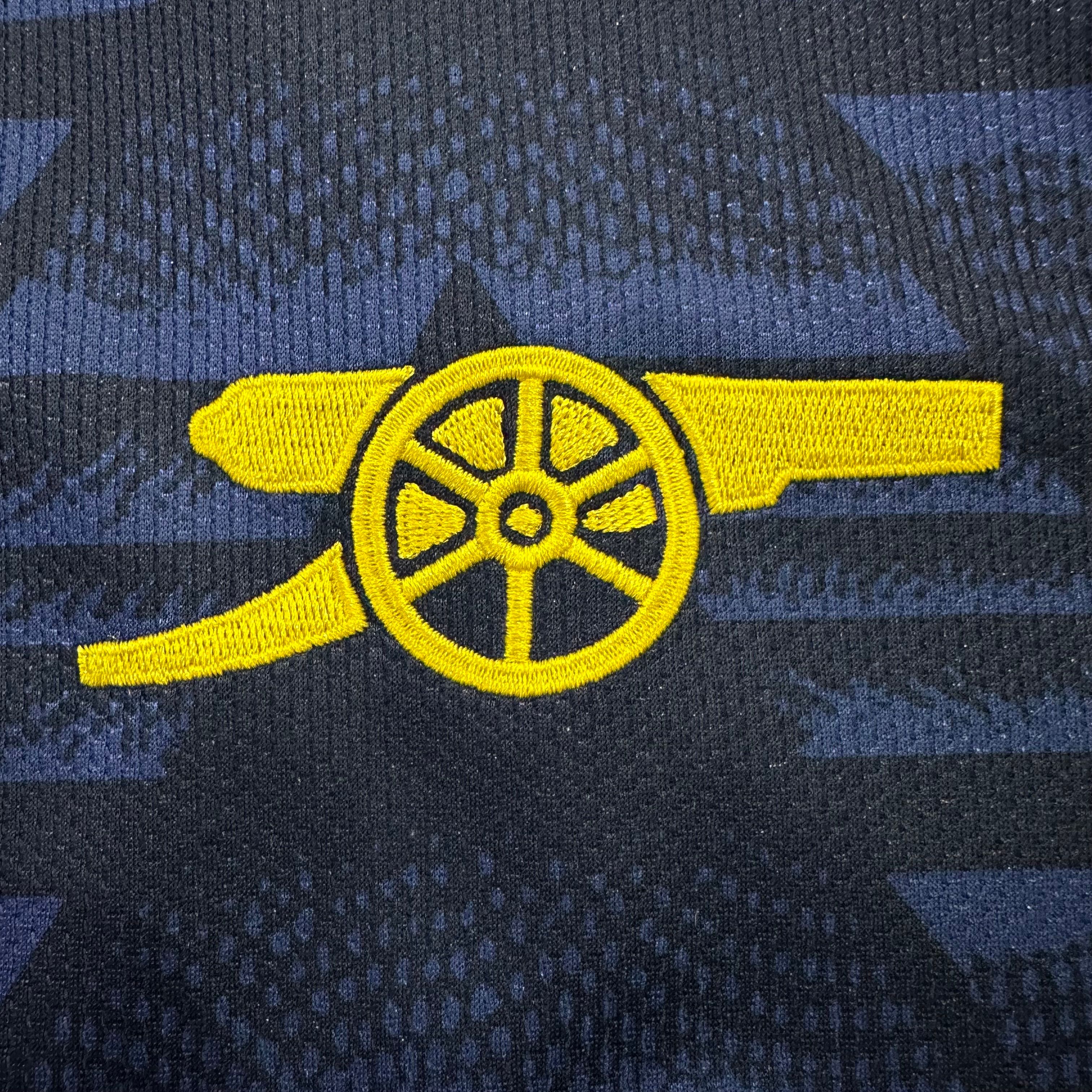Arsenal Visita 26/27 - Versión Fan 5
