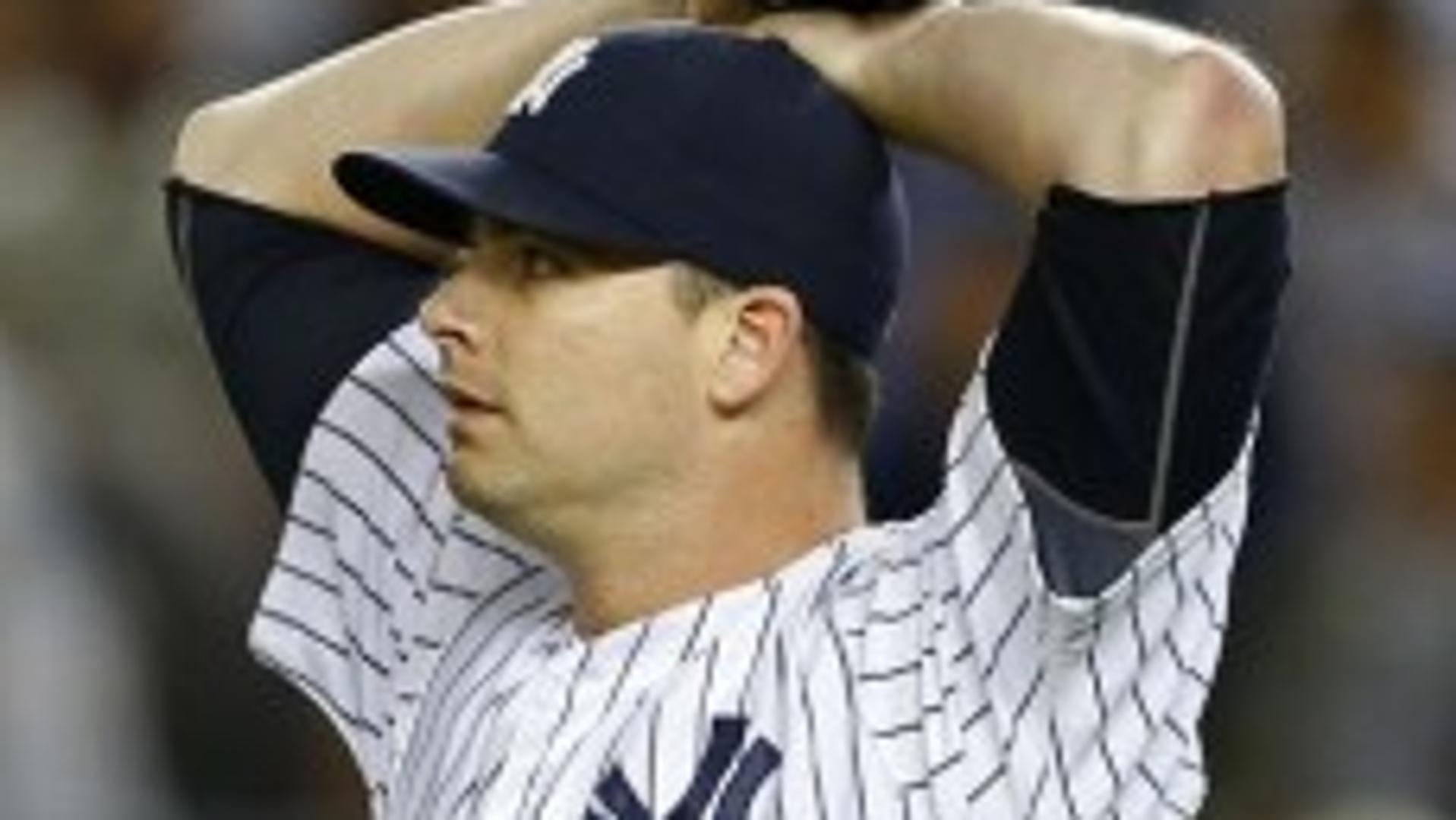 Playoff Push: Yankees fortunate Rays lose as well; stay 2.5 games back