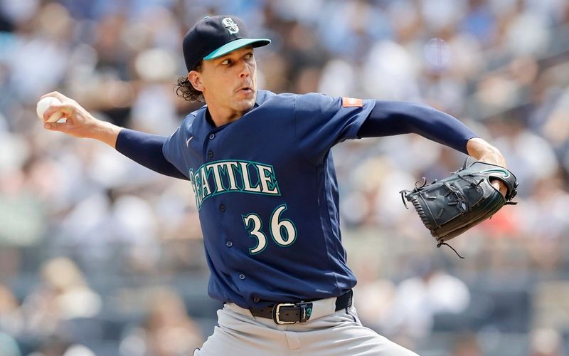 Gilbert blanks Yankees in Bronx to halt Mariners' losing streak