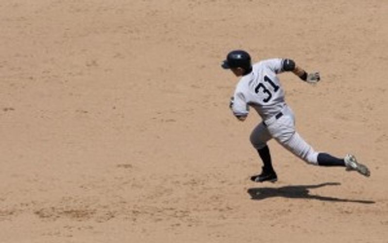 Yankees Game 85: Offense completes sweep