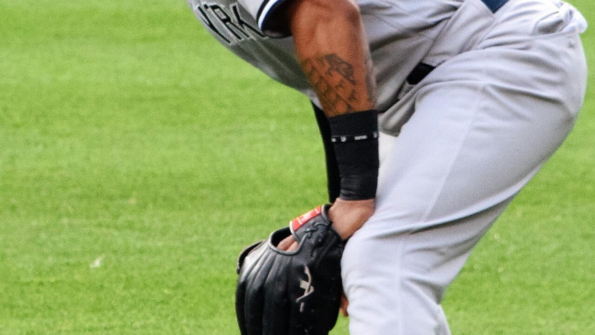 Ellsbury Steals Home, Gives the Yankees Life