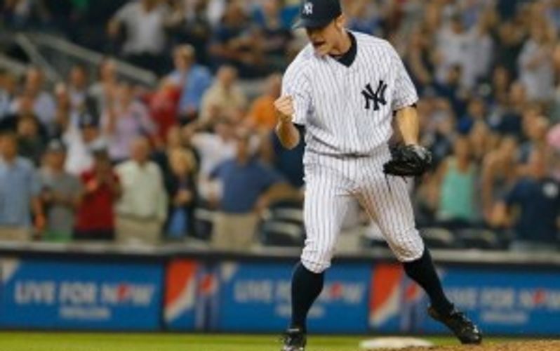 David Robertson named New York Yankees nominee for the 2013 Roberto Clemente Award