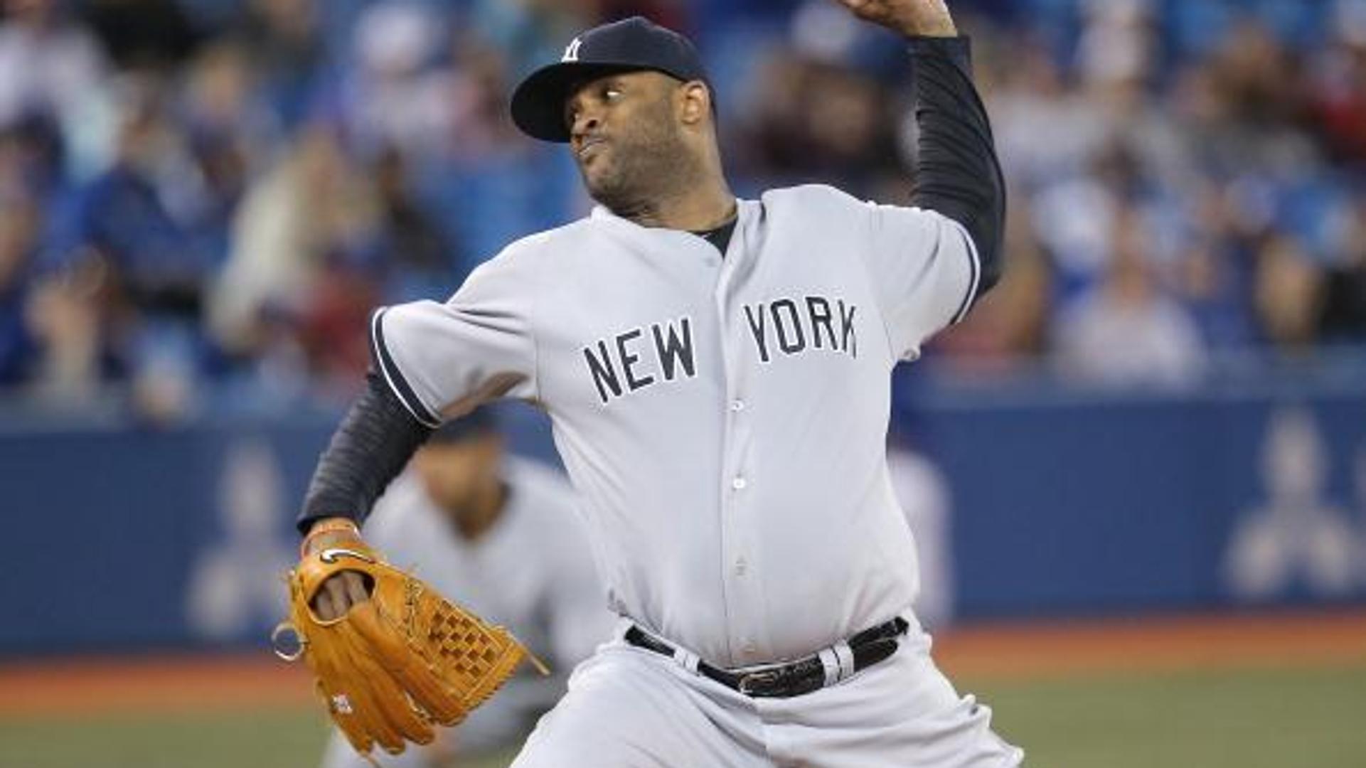 (Photo by Tom Szczerbowski/Getty Images)