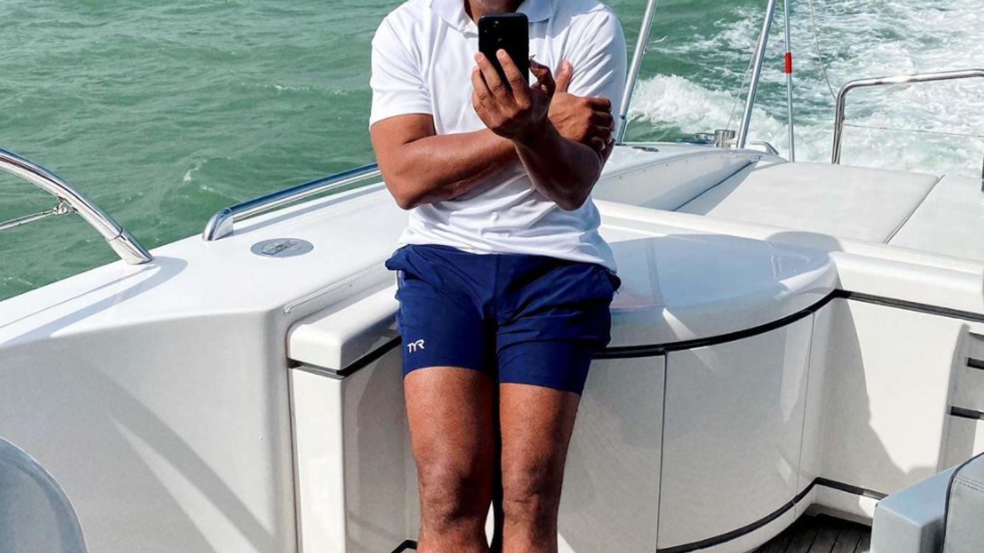 A-Rod in talks to buy share of Yankees