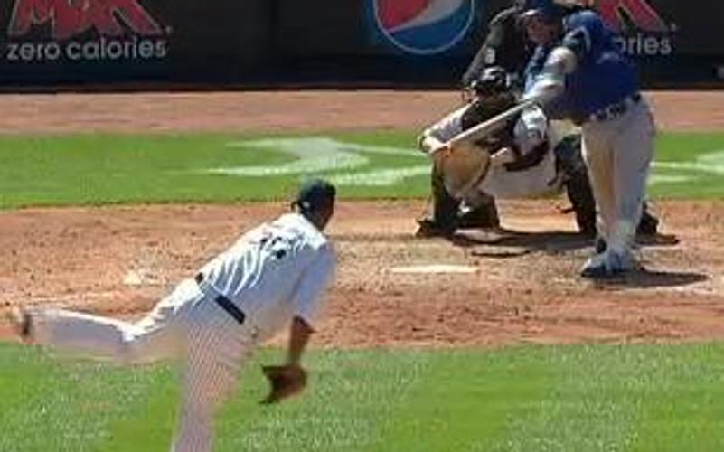 Yankees Game 130: Errors and Ineffective in Loss