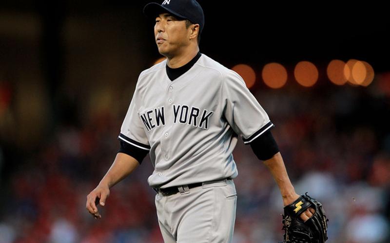 Hiroki-Kuroda-walking-off-mound