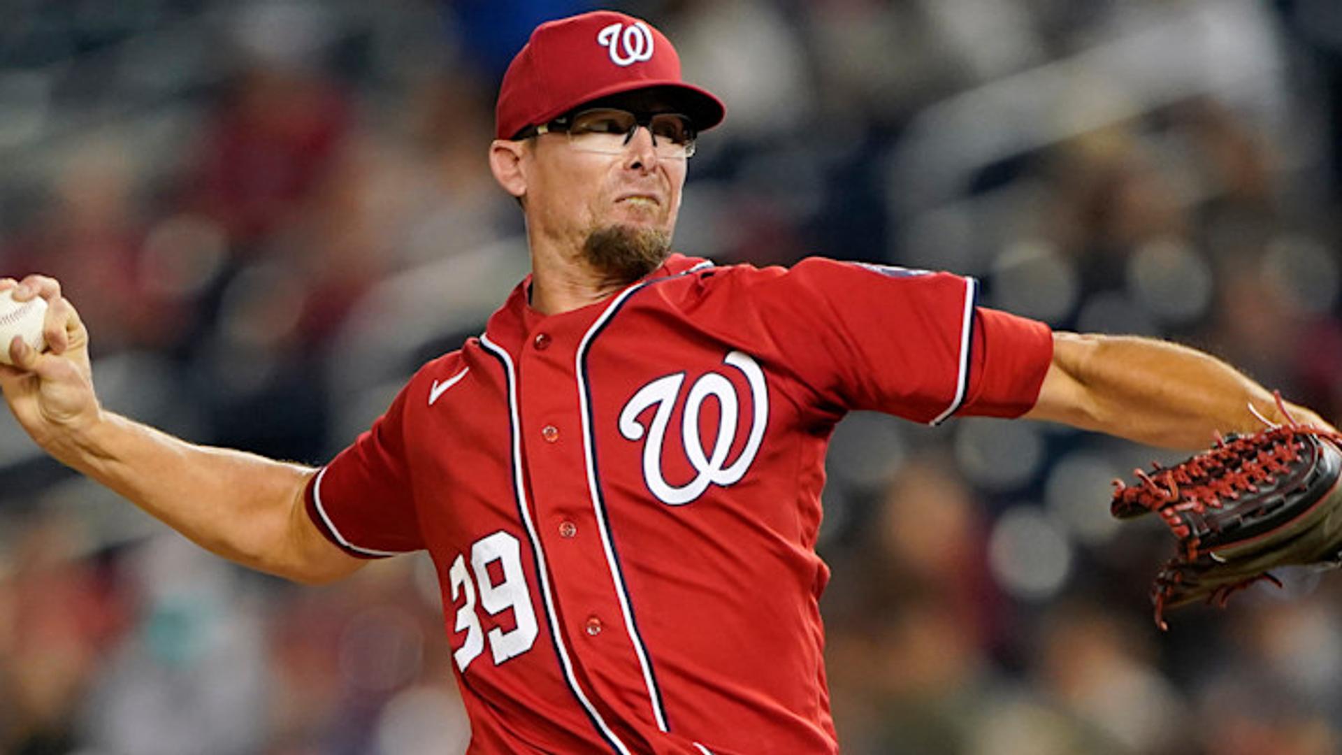 Yankees' woes continue, blow late lead to O’s