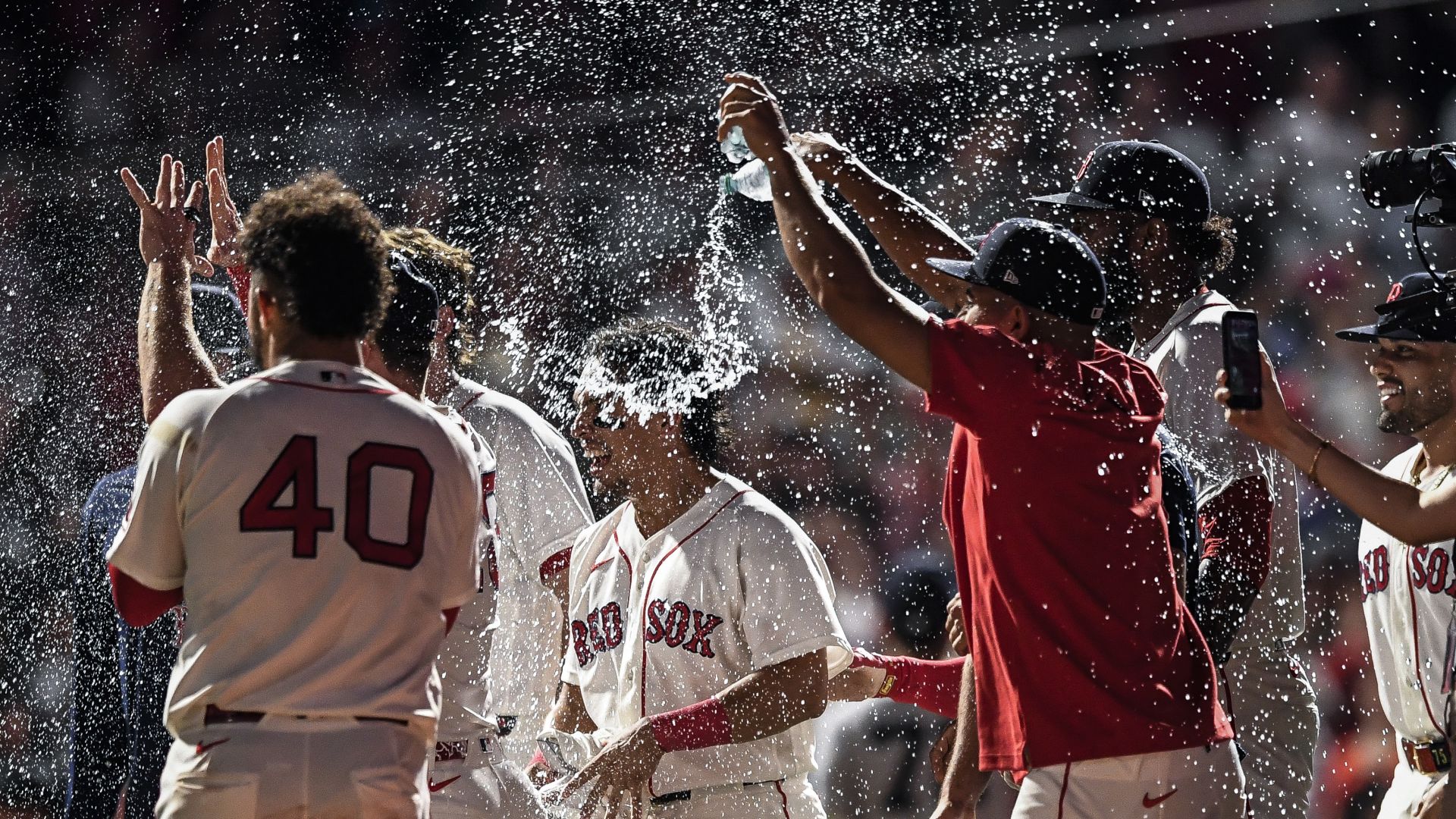 Red Sox complete 4-game sweep of Yankees with wild 10th-inning walk-off