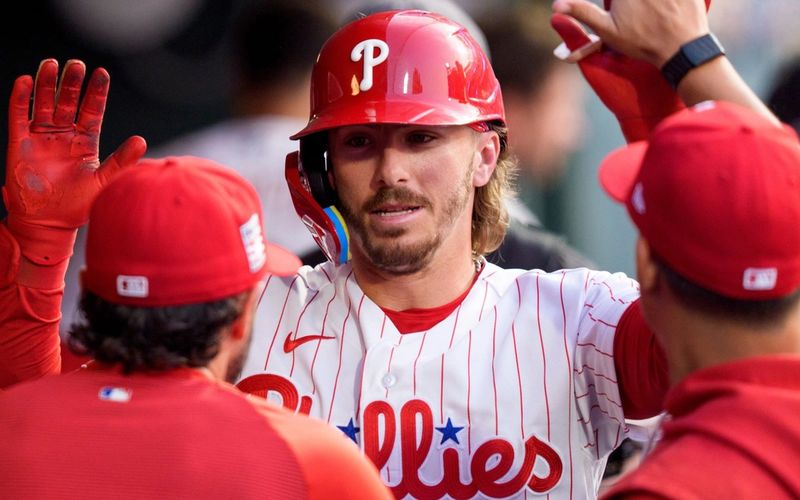 Phils get needed confidence boost with rout of playoff-contending Yankees